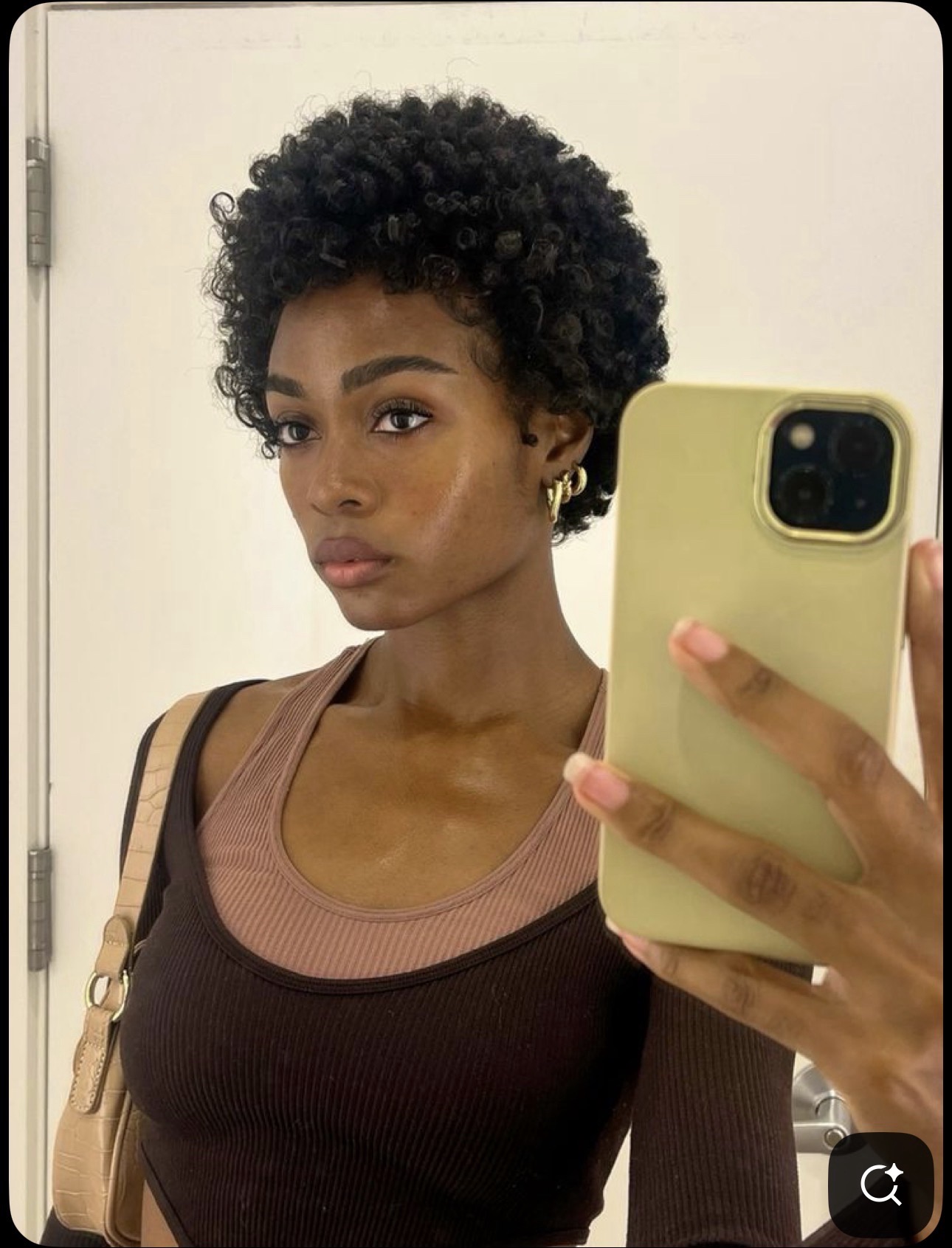 cheveux courts