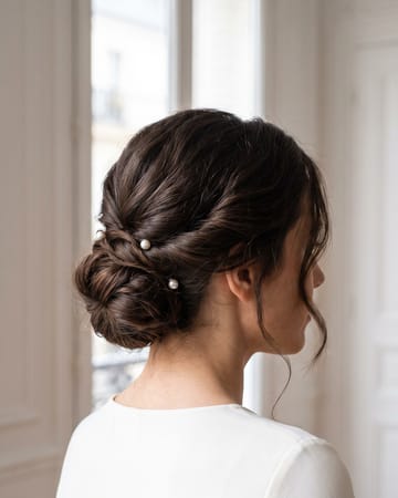 Chignon bas flou de mariée