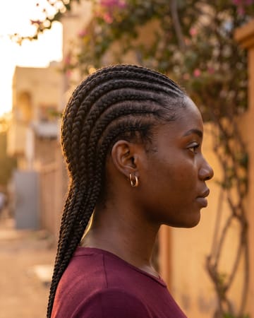 Cornrows droites vers l'arrière