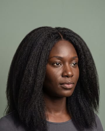 Perruque kinky straight naturelle
