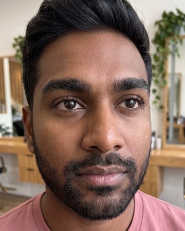 Brow lift naturel pour homme