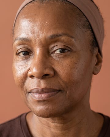 Peau repulpée, lumineuse à 68 ans
